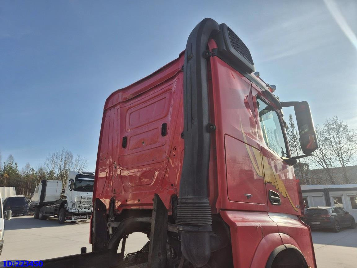 MERCEDES-BENZ Arocs 4163 8x4 FULL STEEL (Engine defect) - Kamion sa golom šasijom i zatvorenom kabinom: slika 5 MERCEDES-BENZ Arocs 4163 8x4 FULL STEEL (Engine defect) - Kamion sa golom šasijom i zatvorenom kabinom: slika 5