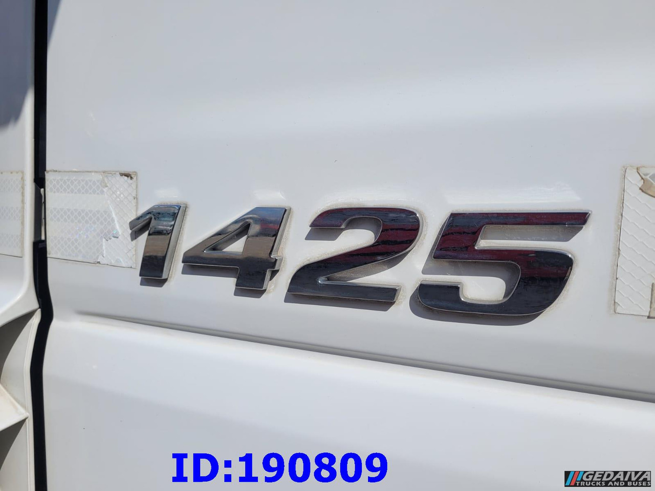 Kamion sa golom šasijom i zatvorenom kabinom MERCEDES-BENZ Atego 1425: slika 10