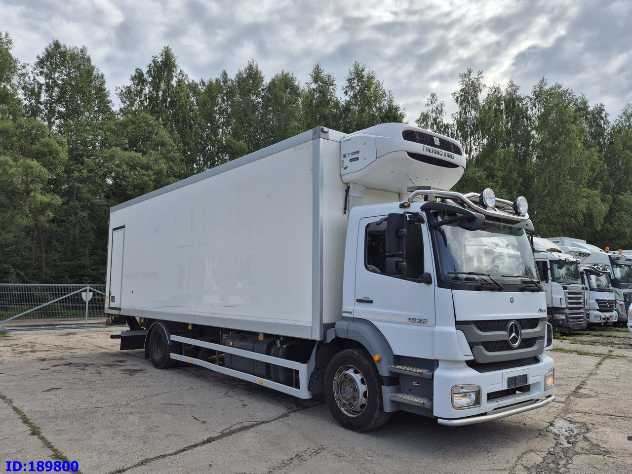 MERCEDES-BENZ Axor 1829 Euro5 Manual + Tail lift - Hladnjača: slika 4 MERCEDES-BENZ Axor 1829 Euro5 Manual + Tail lift - Hladnjača: slika 4