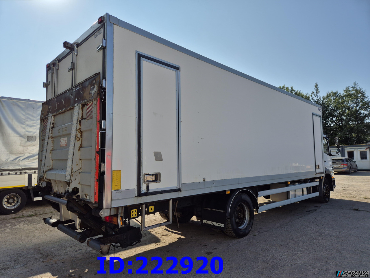 MERCEDES-BENZ Axor 1829 Manual + Tail lift - Hladnjača: slika 5 MERCEDES-BENZ Axor 1829 Manual + Tail lift - Hladnjača: slika 5