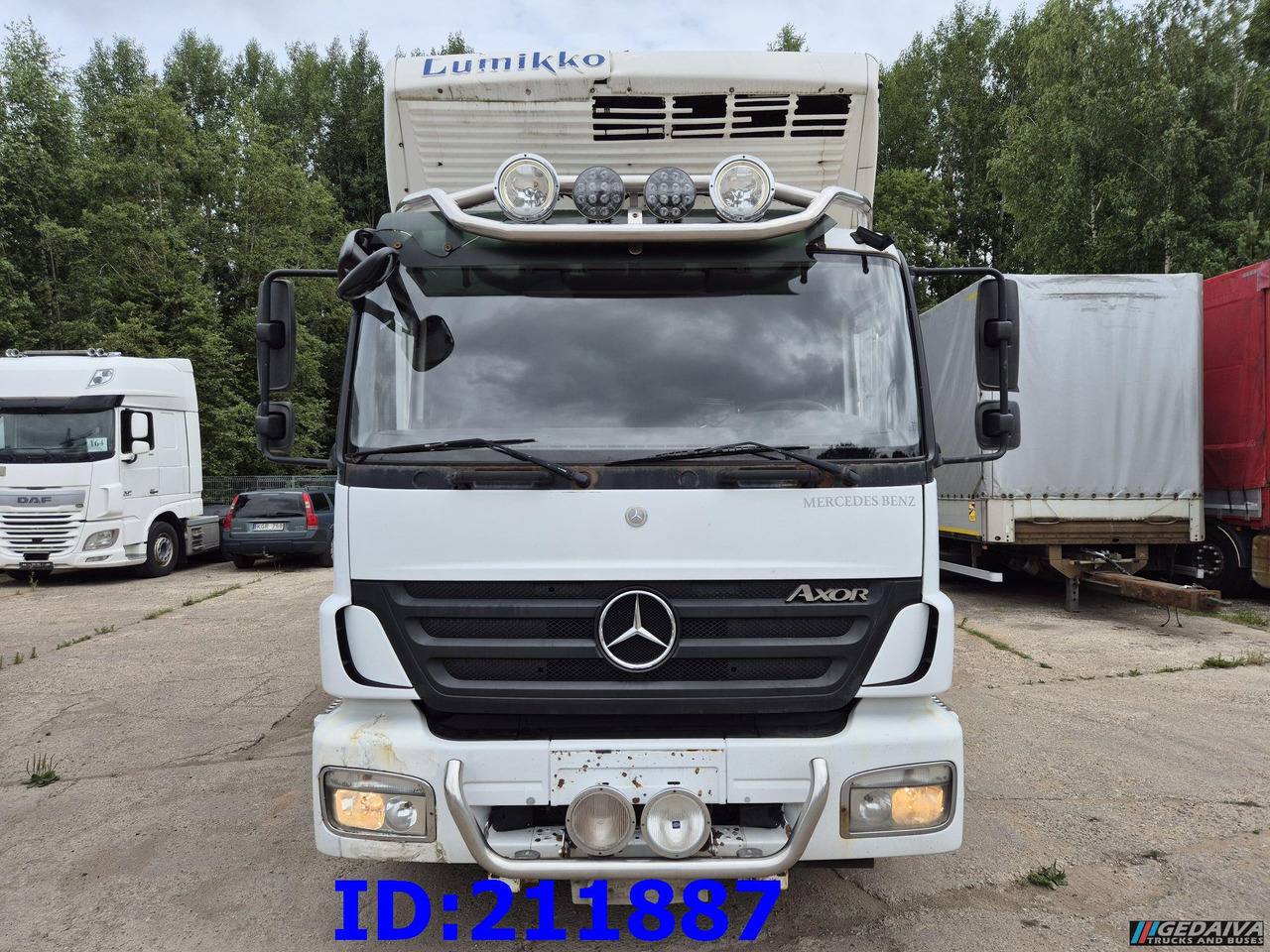 MERCEDES-BENZ Axor 1833 - Manual - Hladnjača: slika 2 MERCEDES-BENZ Axor 1833 - Manual - Hladnjača: slika 2