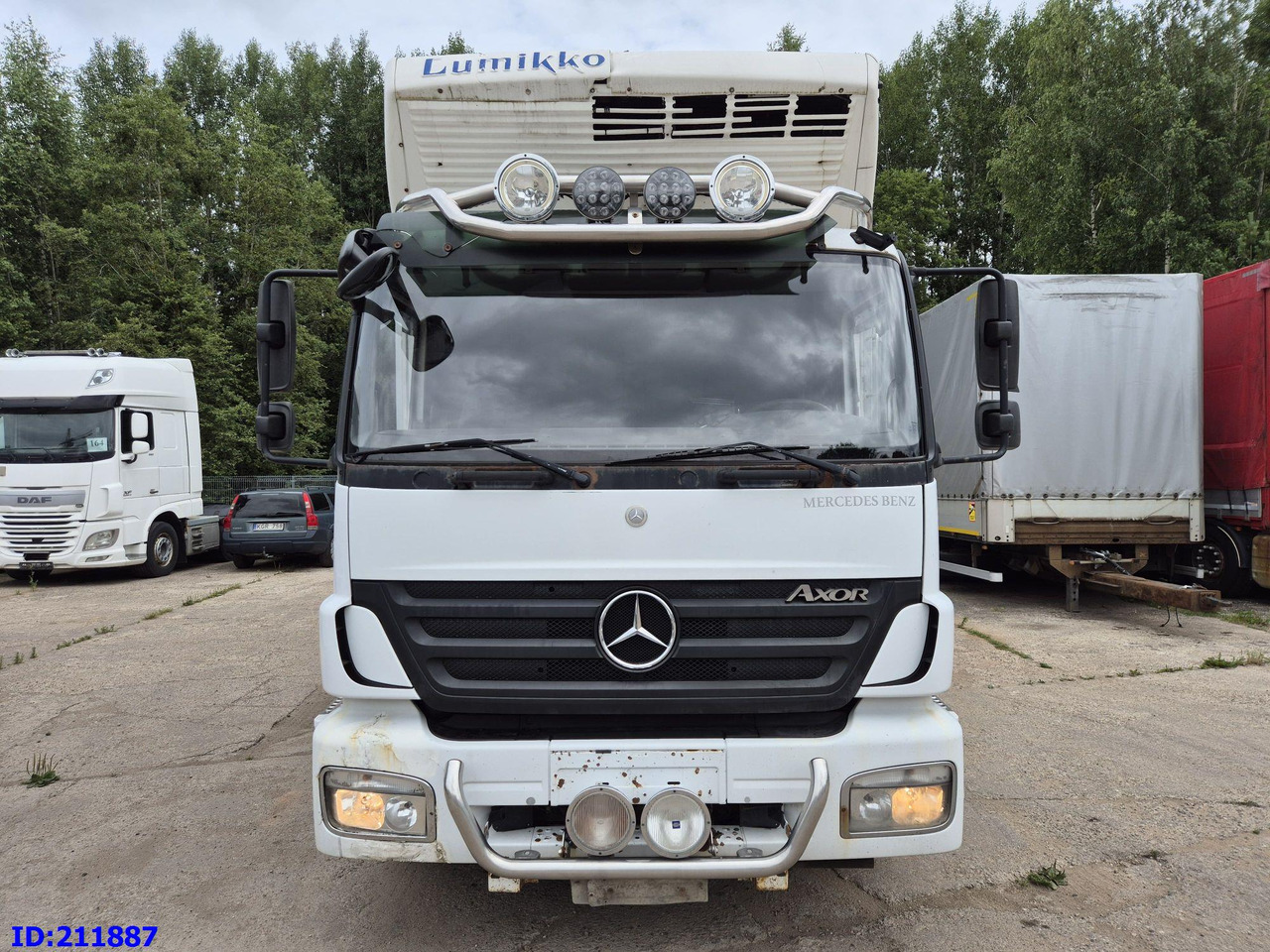 MERCEDES-BENZ Axor 1833 - Manual - Hladnjača: slika 2 MERCEDES-BENZ Axor 1833 - Manual - Hladnjača: slika 2