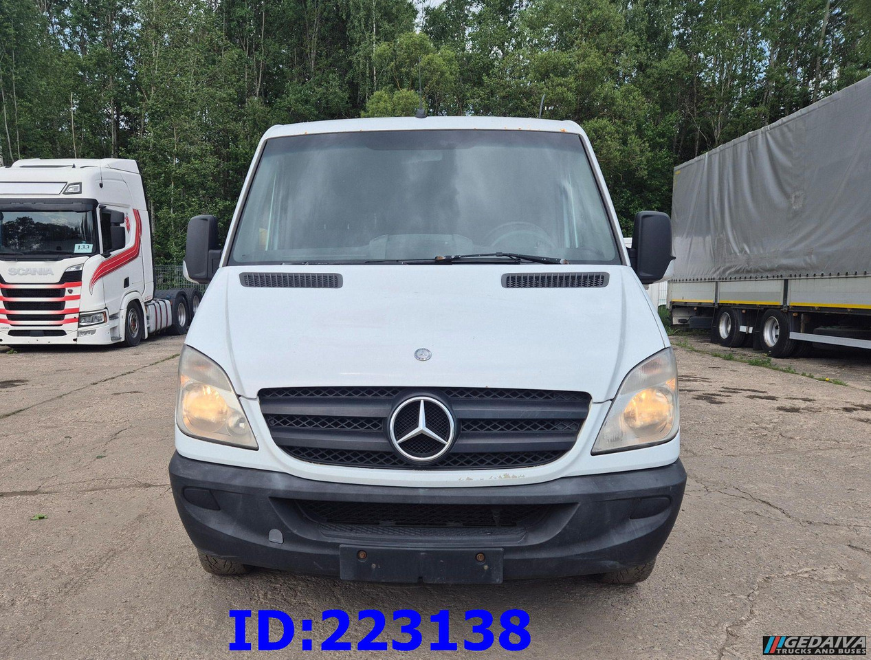 MERCEDES-BENZ Sprinter 213 - Euro5 - Turistički autobus: slika 2 MERCEDES-BENZ Sprinter 213 - Euro5 - Turistički autobus: slika 2
