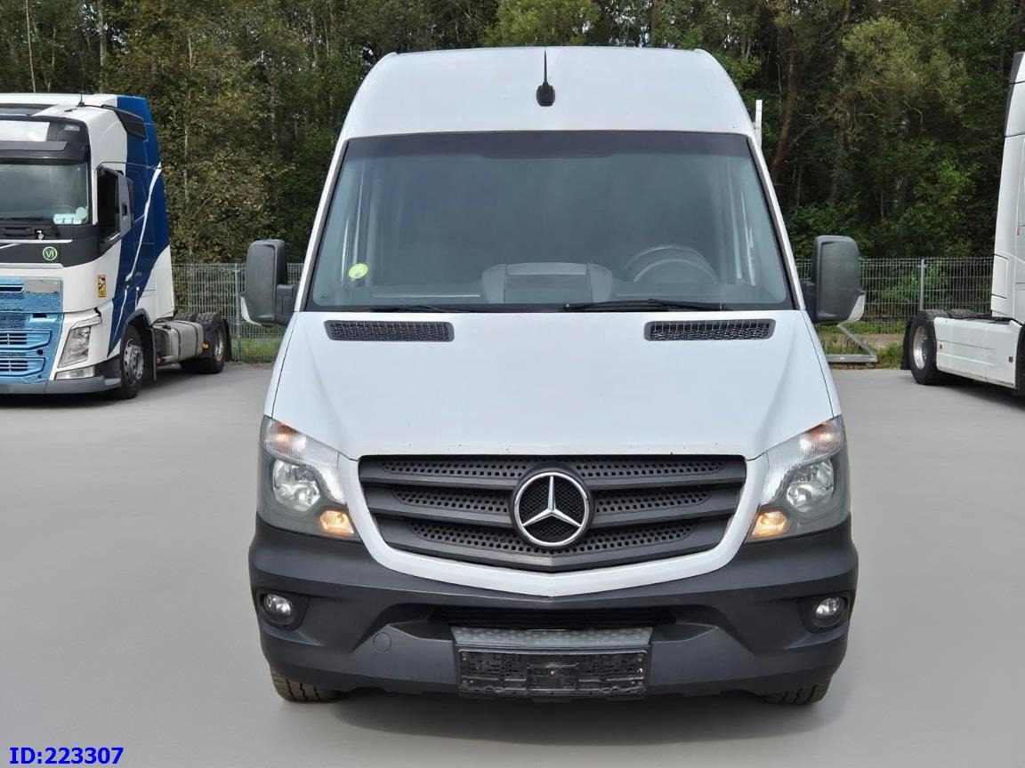 MERCEDES-BENZ Sprinter 316 Euro6 - Dostavno vozilo sa duplom kabinom: slika 2 MERCEDES-BENZ Sprinter 316 Euro6 - Dostavno vozilo sa duplom kabinom: slika 2
