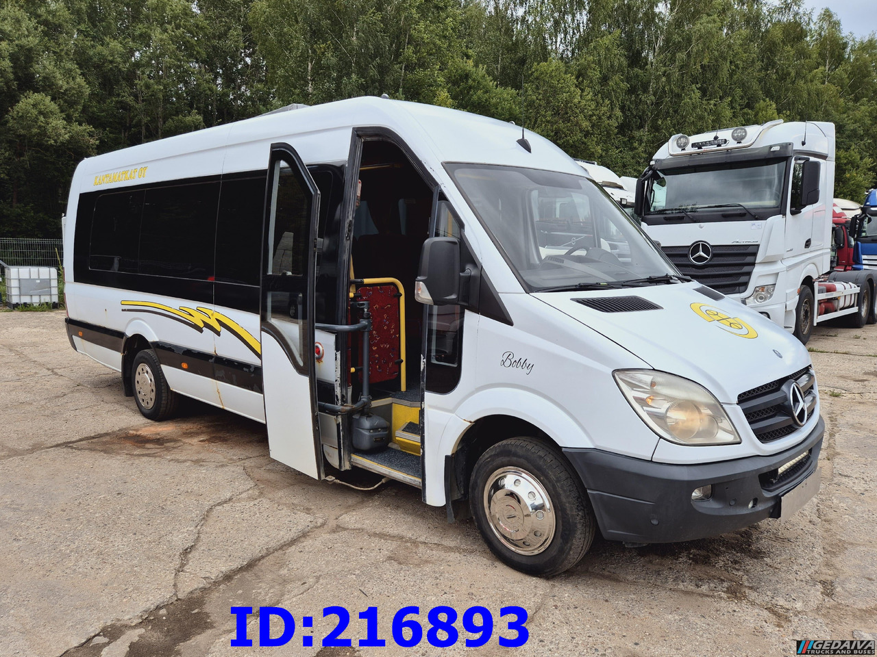 MERCEDES-BENZ Sprinter 516 - Euro5 - 23-seater - Turistički autobus: slika 4 MERCEDES-BENZ Sprinter 516 - Euro5 - 23-seater - Turistički autobus: slika 4
