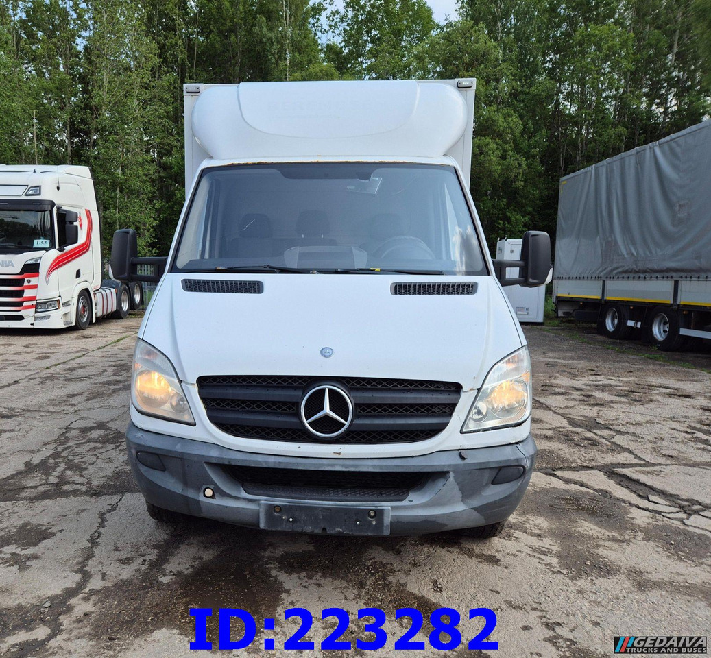 MERCEDES-BENZ Sprinter 516 SUPER - Dostavno vozilo sa zatvorenim sandukom: slika 2 MERCEDES-BENZ Sprinter 516 SUPER - Dostavno vozilo sa zatvorenim sandukom: slika 2