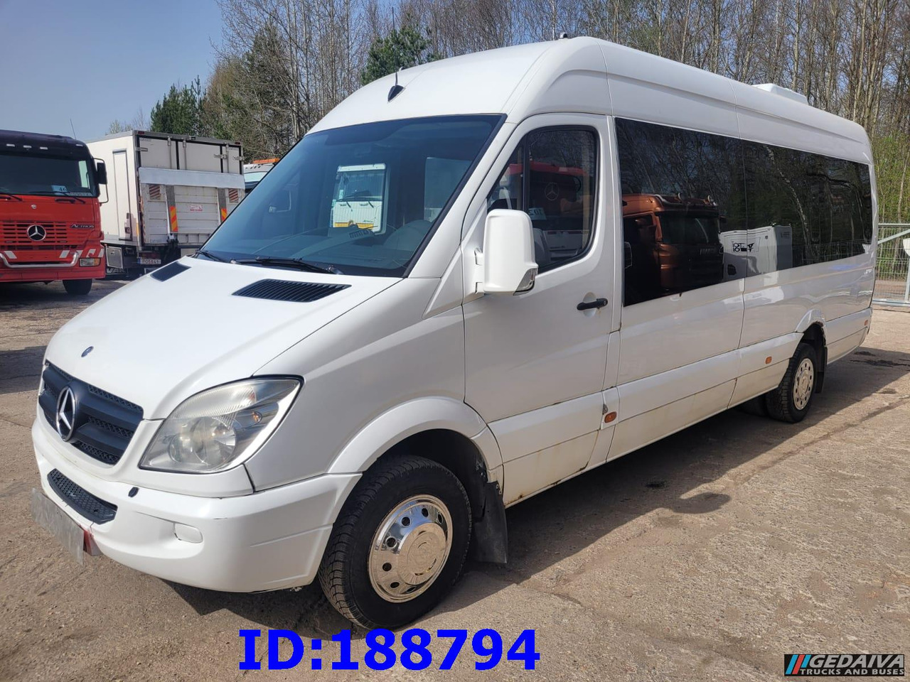 MERCEDES-BENZ Sprinter 518 - Kasten VIP - 20 Seater - Turistički autobus: slika 1 MERCEDES-BENZ Sprinter 518 - Kasten VIP - 20 Seater - Turistički autobus: slika 1