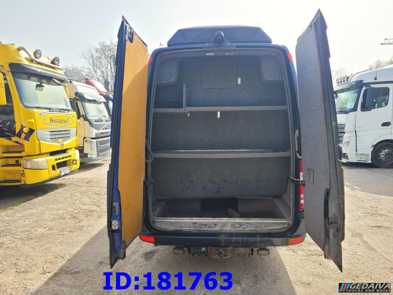 MERCEDES-BENZ Sprinter 518 - VIP - 17 Seater - Turistički autobus: slika 5 MERCEDES-BENZ Sprinter 518 - VIP - 17 Seater - Turistički autobus: slika 5