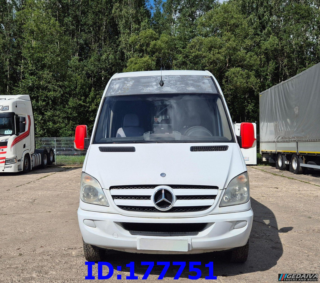 MERCEDES-BENZ Sprinter 518 - VIP - 17-seater - Turistički autobus: slika 2 MERCEDES-BENZ Sprinter 518 - VIP - 17-seater - Turistički autobus: slika 2