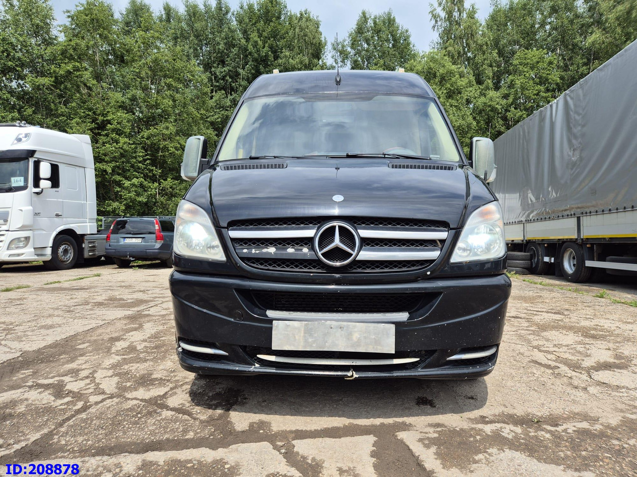 MERCEDES-BENZ Sprinter 519 -VIP- 17 places - Turistički autobus: slika 2 MERCEDES-BENZ Sprinter 519 -VIP- 17 places - Turistički autobus: slika 2