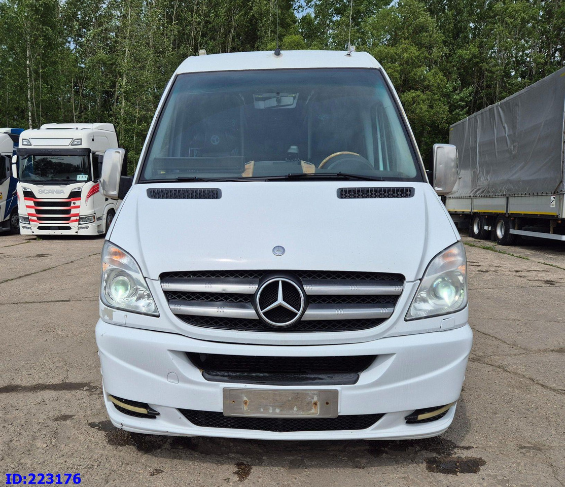 MERCEDES-BENZ Sprinter 519 VIP Luxury - Minibus, Putnički kombi: slika 2 MERCEDES-BENZ Sprinter 519 VIP Luxury - Minibus, Putnički kombi: slika 2