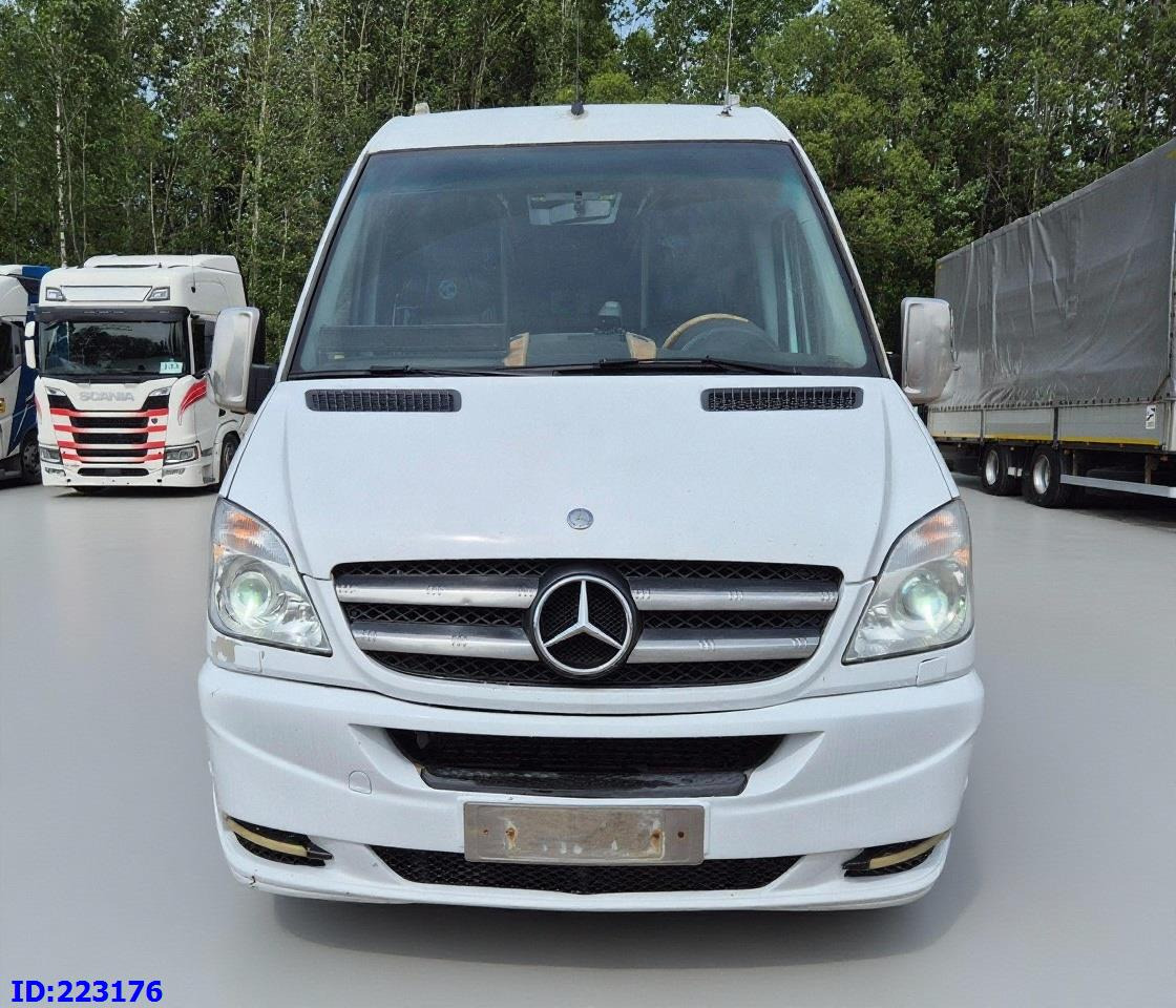 MERCEDES-BENZ Sprinter 519 VIP Luxury - Minibus, Putnički kombi: slika 2 MERCEDES-BENZ Sprinter 519 VIP Luxury - Minibus, Putnički kombi: slika 2