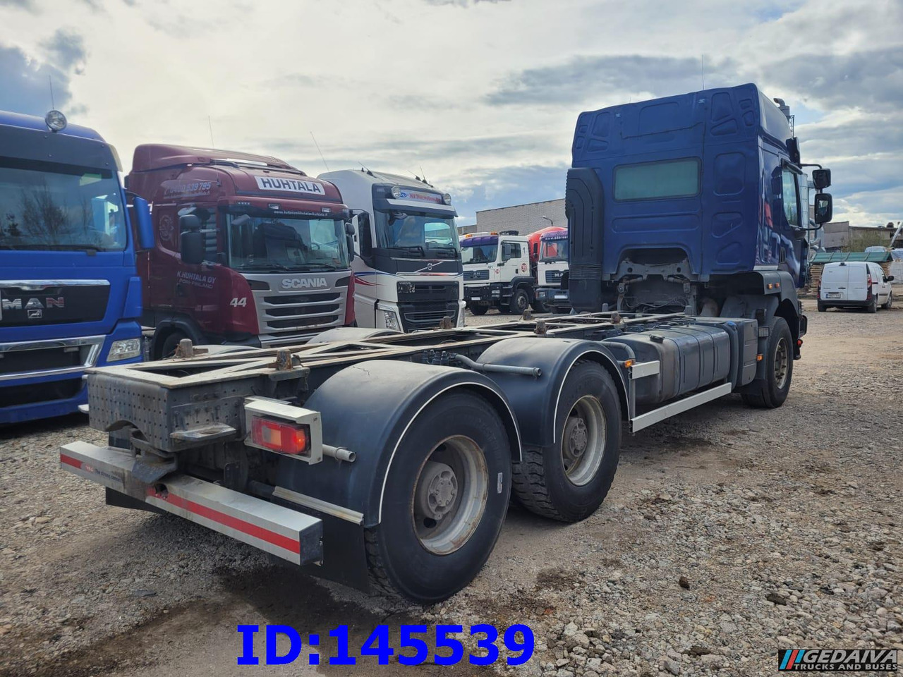 RENAULT Kerax 520HP 6x4 Full steel - Kamion sa golom šasijom i zatvorenom kabinom: slika 5 RENAULT Kerax 520HP 6x4 Full steel - Kamion sa golom šasijom i zatvorenom kabinom: slika 5