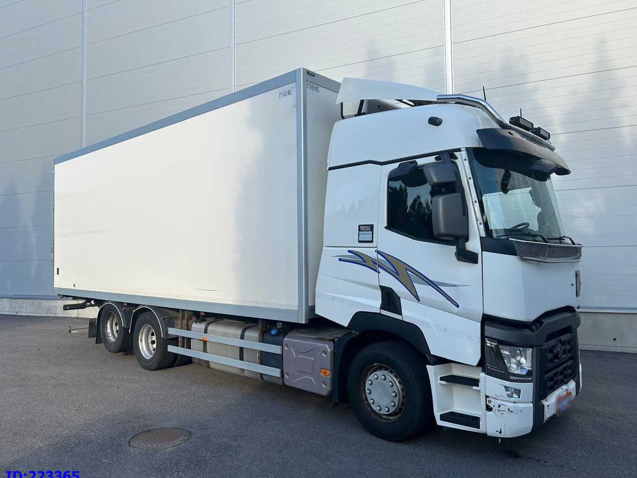 RENAULT T520 6x2 Euro 6 (Box 7.82m) - Kamion sa zatvorenim sandukom: slika 2 RENAULT T520 6x2 Euro 6 (Box 7.82m) - Kamion sa zatvorenim sandukom: slika 2