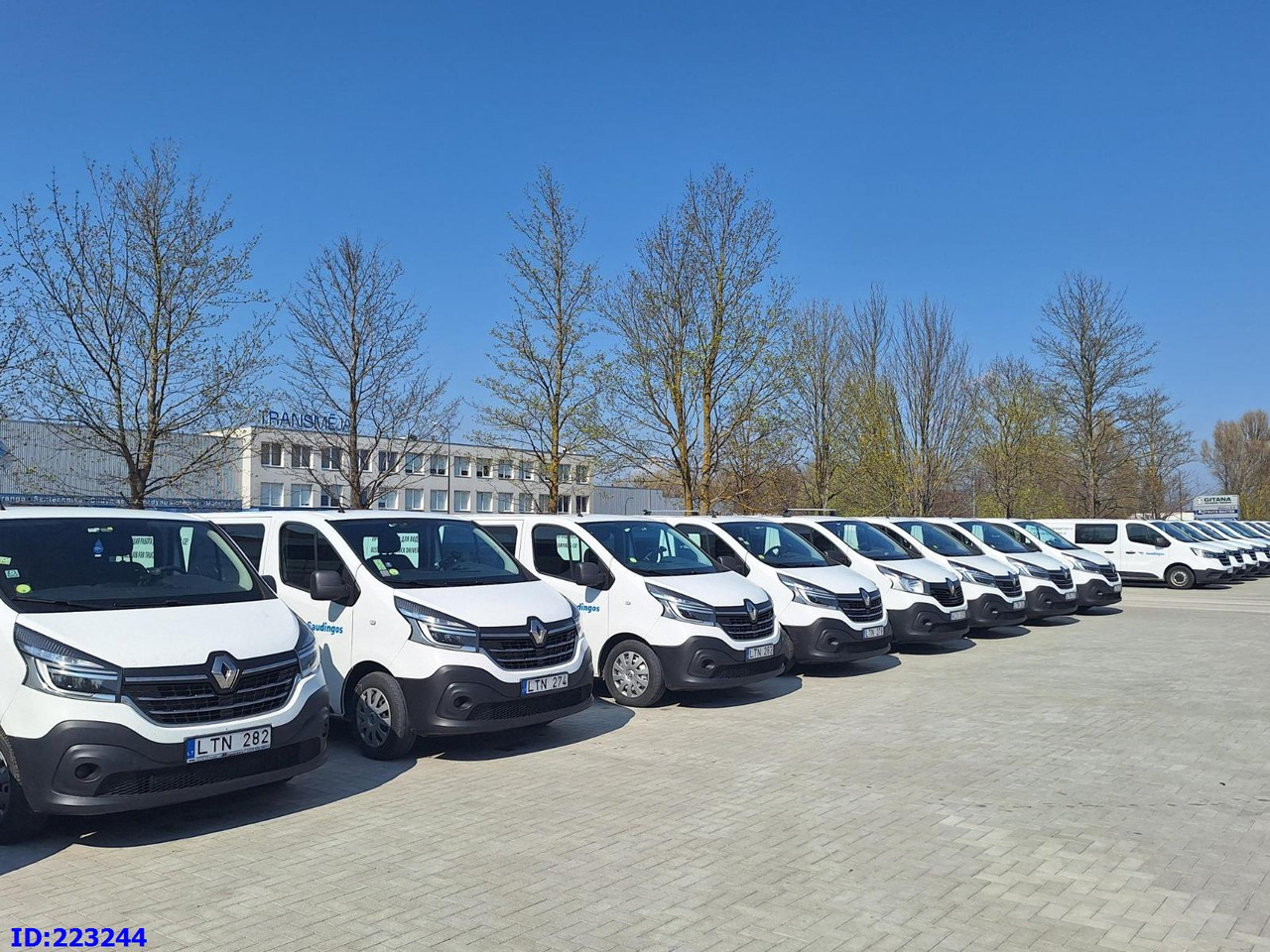 RENAULT Trafic (6pcs. available) - Dostavno vozilo sa duplom kabinom: slika 1 RENAULT Trafic (6pcs. available) - Dostavno vozilo sa duplom kabinom: slika 1