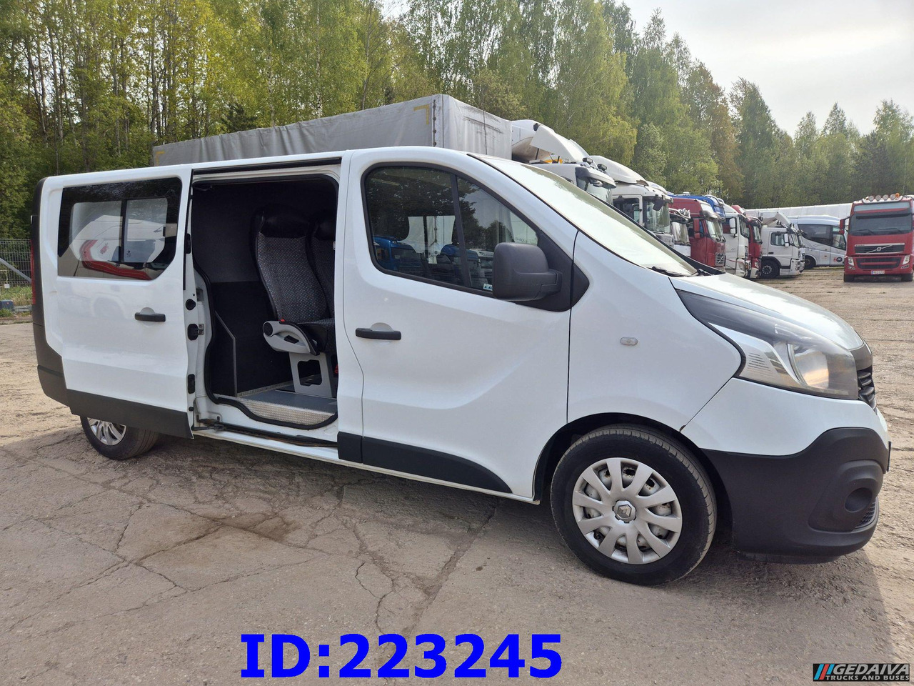 RENAULT Trafic Euro6 - Dostavno vozilo sa duplom kabinom: slika 5 RENAULT Trafic Euro6 - Dostavno vozilo sa duplom kabinom: slika 5