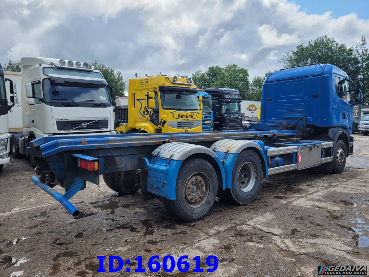 SCANIA 124 420 6x2 Manual Retarder - Kamion sa golom šasijom i zatvorenom kabinom: slika 5 SCANIA 124 420 6x2 Manual Retarder - Kamion sa golom šasijom i zatvorenom kabinom: slika 5