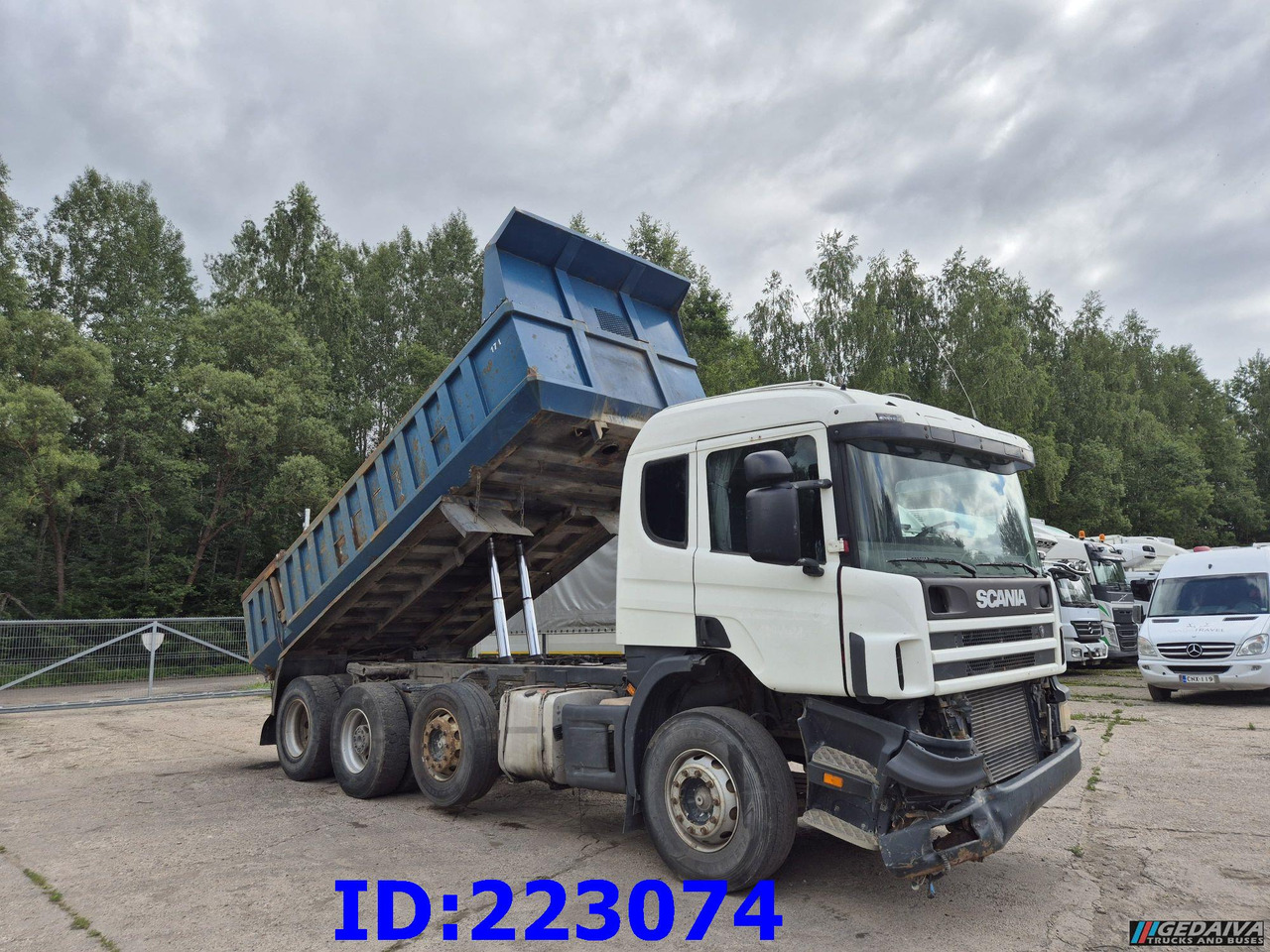 SCANIA 124 8x2 - Manual - Full steel - Istovarivač: slika 4 SCANIA 124 8x2 - Manual - Full steel - Istovarivač: slika 4