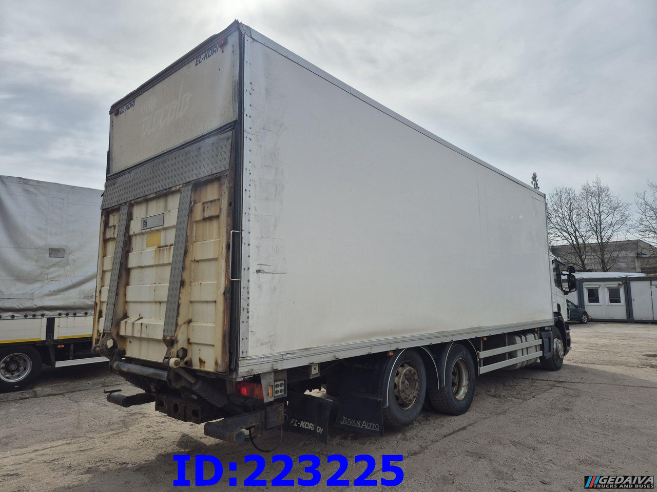 SCANIA P380 6x2 Open side box - Kamion sa zatvorenim sandukom: slika 5 SCANIA P380 6x2 Open side box - Kamion sa zatvorenim sandukom: slika 5