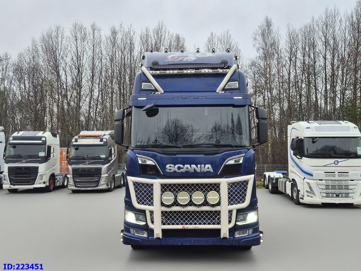 SCANIA R650 Full air 8x4 Steering axle (3 pedal) - Kamion sa golom šasijom i zatvorenom kabinom: slika 2 SCANIA R650 Full air 8x4 Steering axle (3 pedal) - Kamion sa golom šasijom i zatvorenom kabinom: slika 2