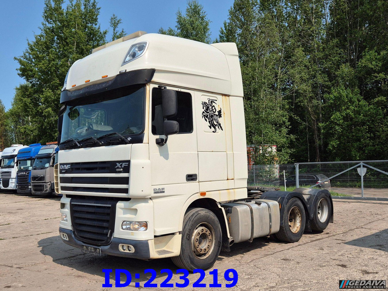 DAF XF 105.460 6X2 (10 tyre) Retarder Euro5 - Tegljač: slika 4 DAF XF 105.460 6X2 (10 tyre) Retarder Euro5 - Tegljač: slika 4