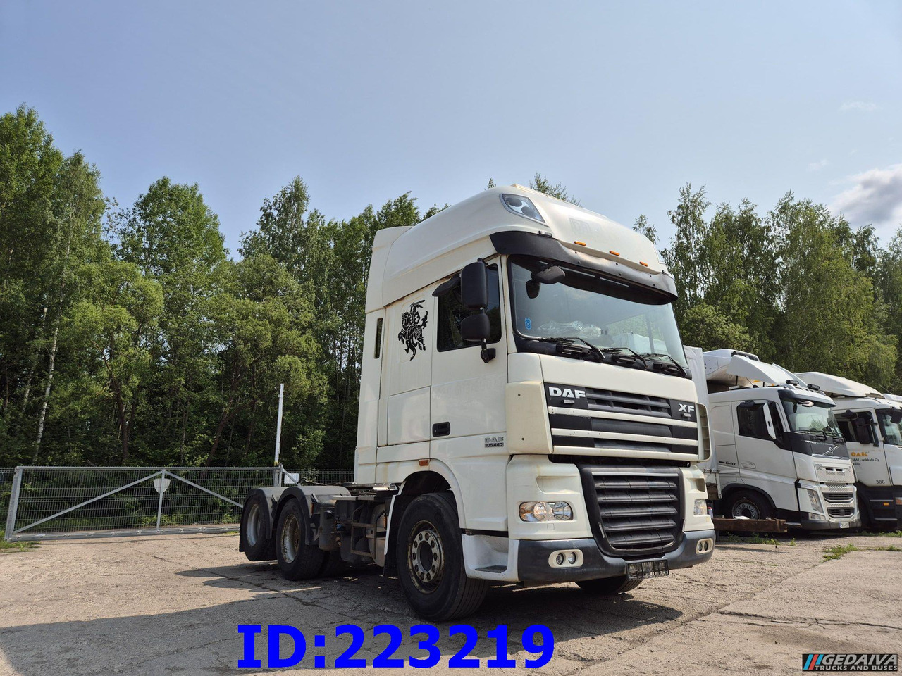DAF XF 105.460 6X2 (10 tyre) Retarder Euro5 - Tegljač: slika 1 DAF XF 105.460 6X2 (10 tyre) Retarder Euro5 - Tegljač: slika 1