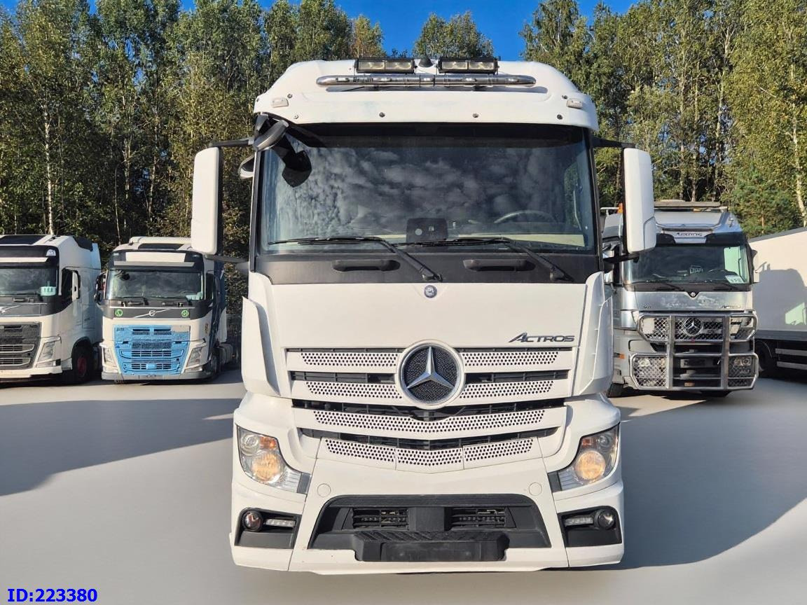 MERCEDES-BENZ Actros 2551 6x2 -Steering axle - Euro6 - Tegljač: slika 2 MERCEDES-BENZ Actros 2551 6x2 -Steering axle - Euro6 - Tegljač: slika 2