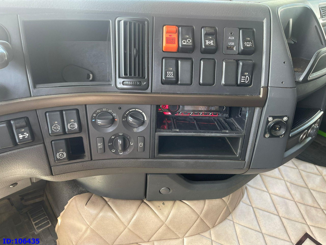 Tegljač VOLVO FH16 700HP 6X4 Euro5: slika 11