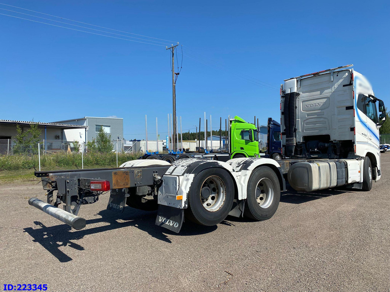 VOLVO FH13 500HP 6x2 - Kamion sa golom šasijom i zatvorenom kabinom: slika 5 VOLVO FH13 500HP 6x2 - Kamion sa golom šasijom i zatvorenom kabinom: slika 5