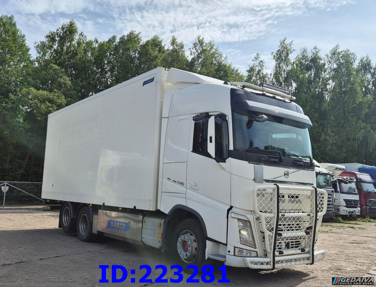 VOLVO FH13 540HP 6x2 (10 tyre) Euro6 - Izotermički kamion: slika 4 VOLVO FH13 540HP 6x2 (10 tyre) Euro6 - Izotermički kamion: slika 4