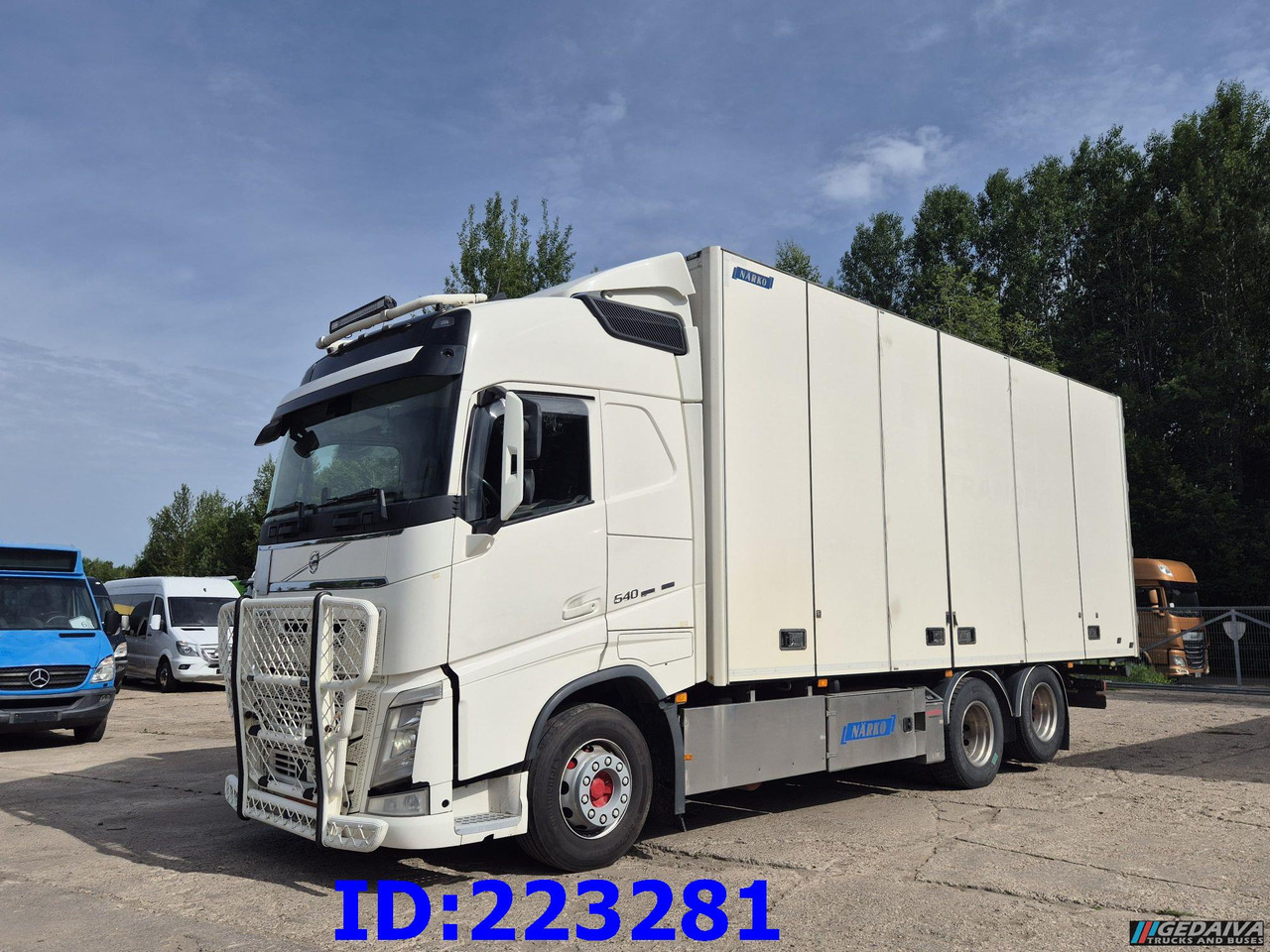 VOLVO FH13 540HP 6x2 (10 tyre) Euro6 - Izotermički kamion: slika 1 VOLVO FH13 540HP 6x2 (10 tyre) Euro6 - Izotermički kamion: slika 1