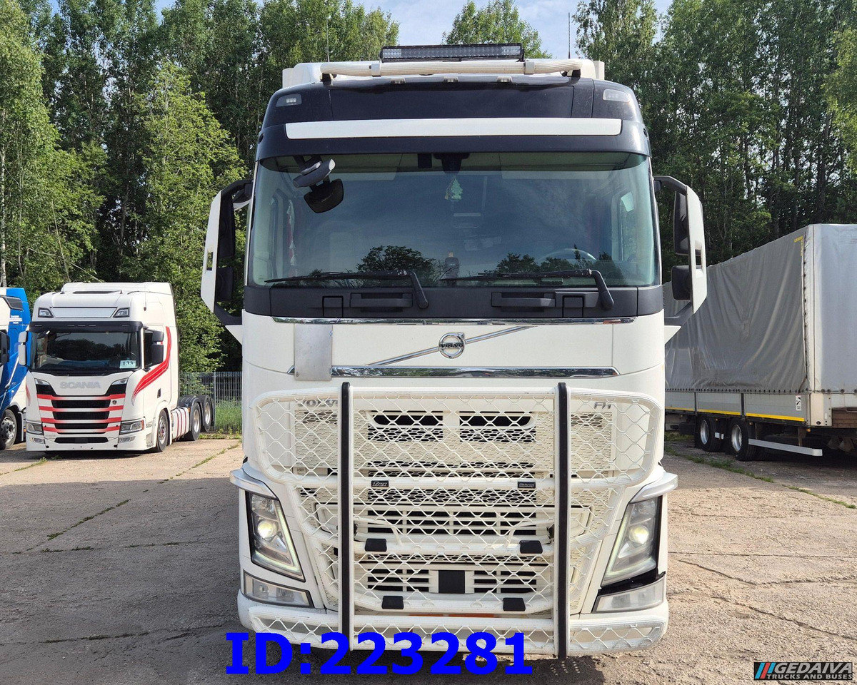 VOLVO FH13 540HP 6x2 (10 tyre) Euro6 - Izotermički kamion: slika 2 VOLVO FH13 540HP 6x2 (10 tyre) Euro6 - Izotermički kamion: slika 2