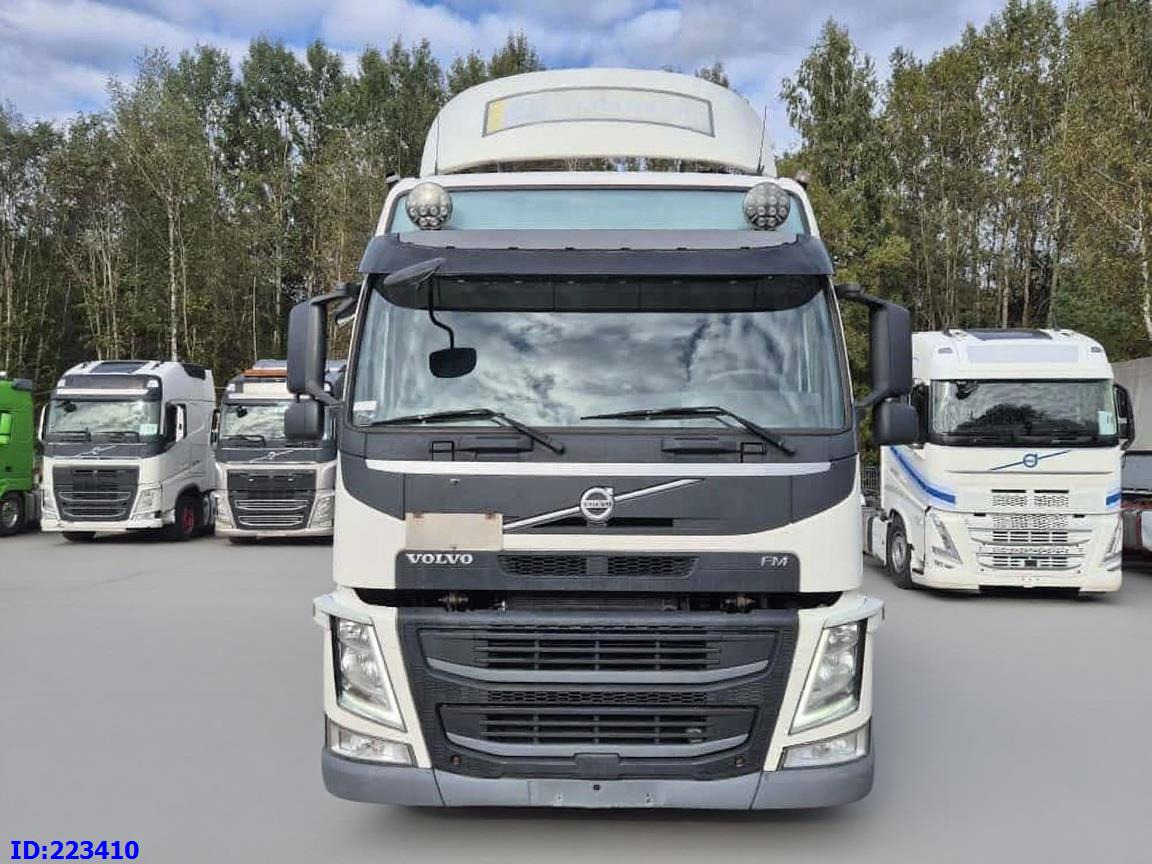 VOLVO FM13 500HP 600tkm ONLY - Kamion sa golom šasijom i zatvorenom kabinom: slika 2 VOLVO FM13 500HP 600tkm ONLY - Kamion sa golom šasijom i zatvorenom kabinom: slika 2