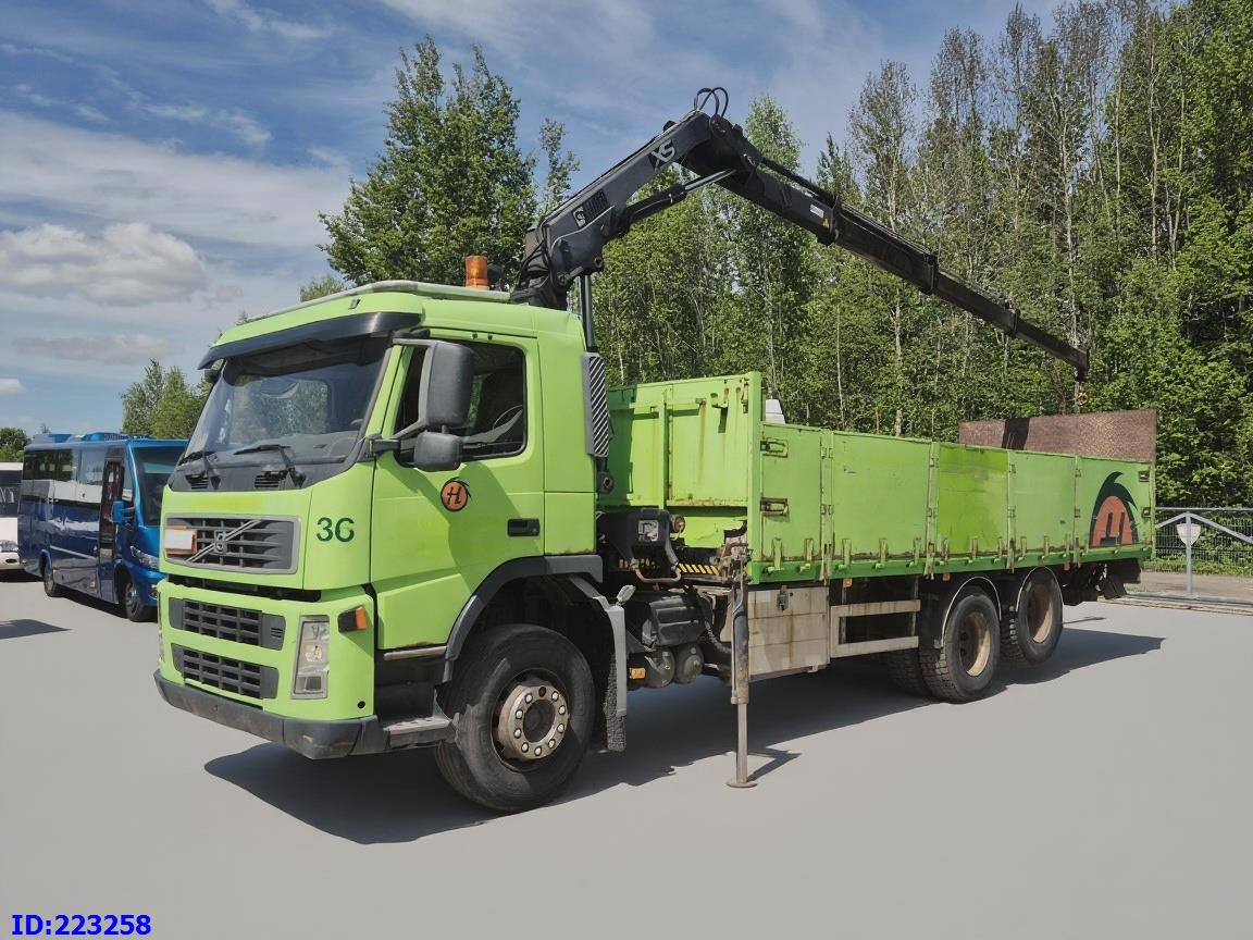 VOLVO FM9 300HP 6x2 + HIAB 144B -3 CL - Kamion sa tovarnim sandukom: slika 1 VOLVO FM9 300HP 6x2 + HIAB 144B -3 CL - Kamion sa tovarnim sandukom: slika 1