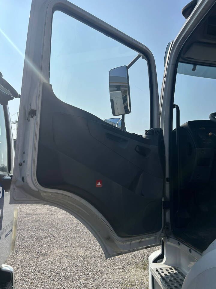 CTE Z32 - Vazdušna platforma montirana na kamion: slika 4 CTE Z32 - Vazdušna platforma montirana na kamion: slika 4