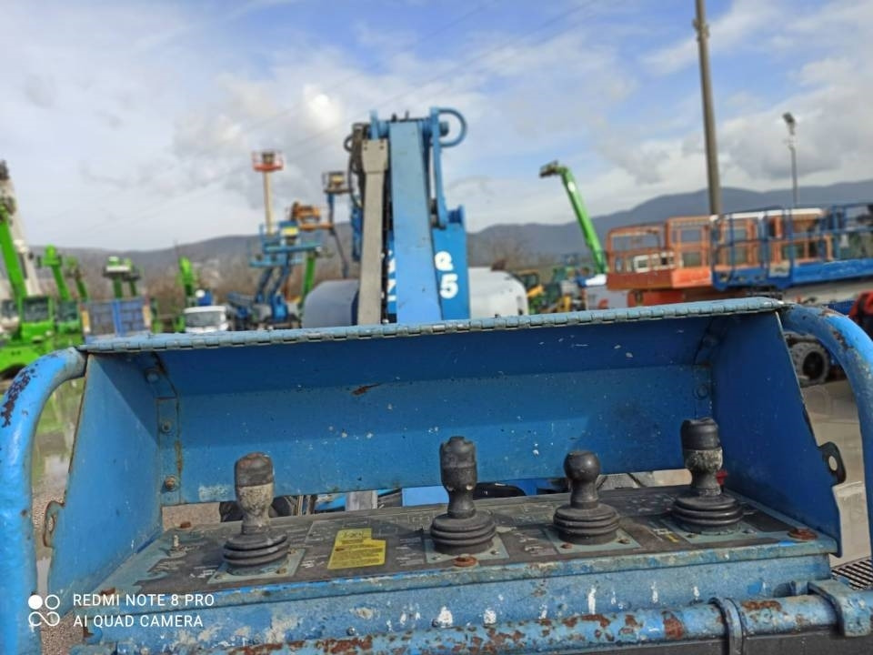 Genie Z 135/70  - Zglobna platforma: slika 2 Genie Z 135/70  - Zglobna platforma: slika 2