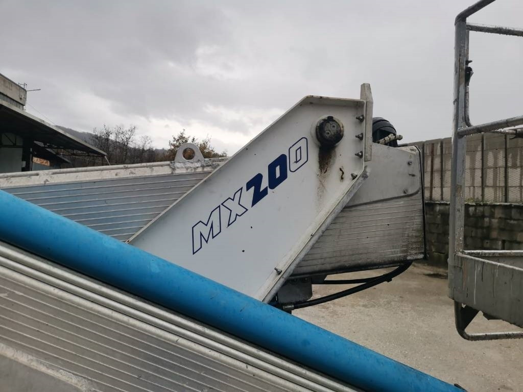 Multitel MX 200 - Vazdušna platforma montirana na kamion: slika 2 Multitel MX 200 - Vazdušna platforma montirana na kamion: slika 2