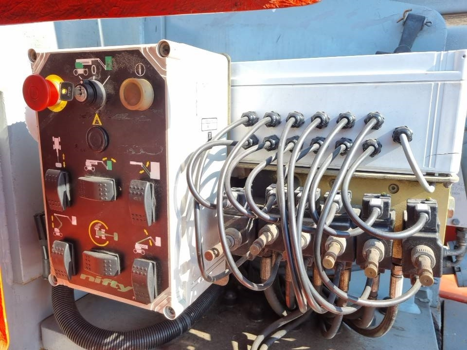 Niftylift HR 15 HDE - Zglobna platforma: slika 3 Niftylift HR 15 HDE - Zglobna platforma: slika 3