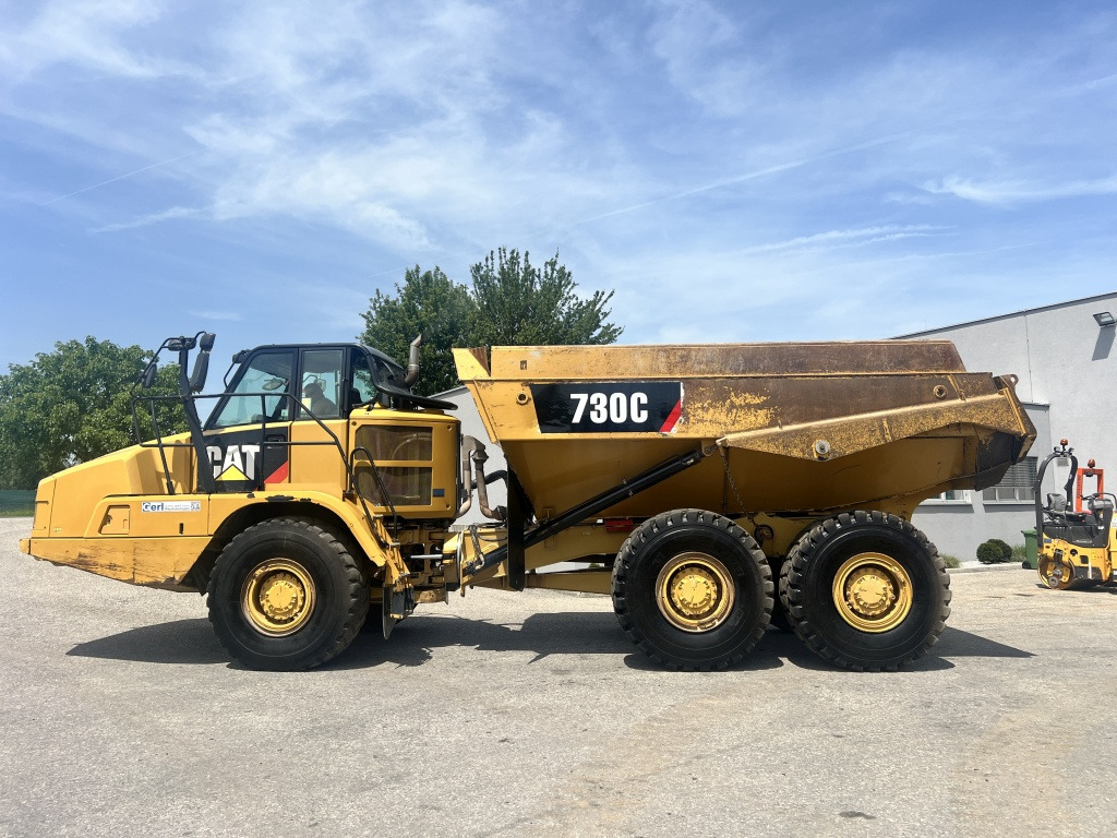 Caterpillar 730 C (111598) - Zglobni kiper: slika 1 Caterpillar 730 C (111598) - Zglobni kiper: slika 1