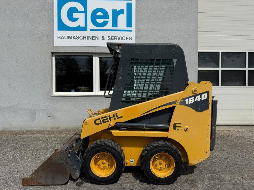 Gehl SL1640E (4027) - Mini utovarivač: slika 5 Gehl SL1640E (4027) - Mini utovarivač: slika 5