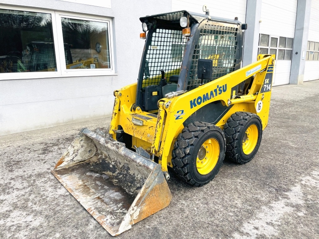 Komatsu SK714 (3906) - Mini utovarivač: slika 4 Komatsu SK714 (3906) - Mini utovarivač: slika 4