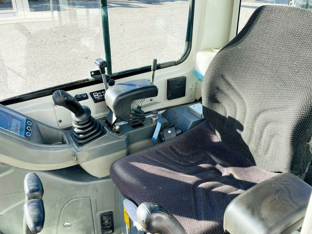 Takeuchi TB216 (4095) - Mini bager: slika 5 Takeuchi TB216 (4095) - Mini bager: slika 5