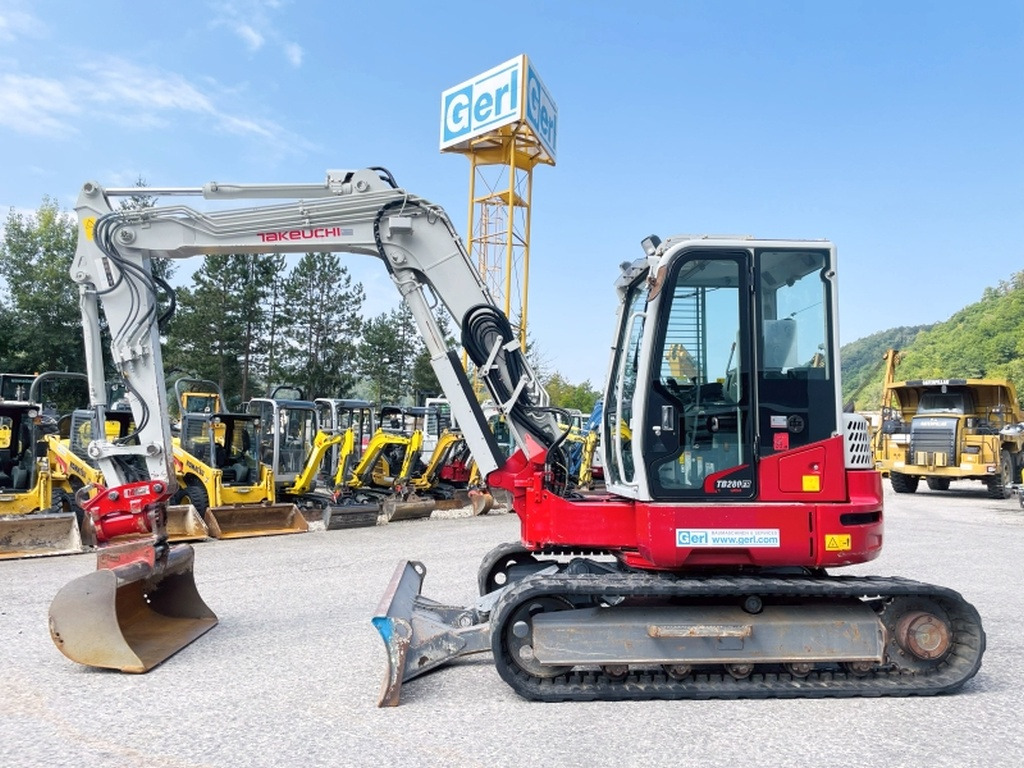 Takeuchi TB280FR (4051) - Mini bager: slika 1 Takeuchi TB280FR (4051) - Mini bager: slika 1