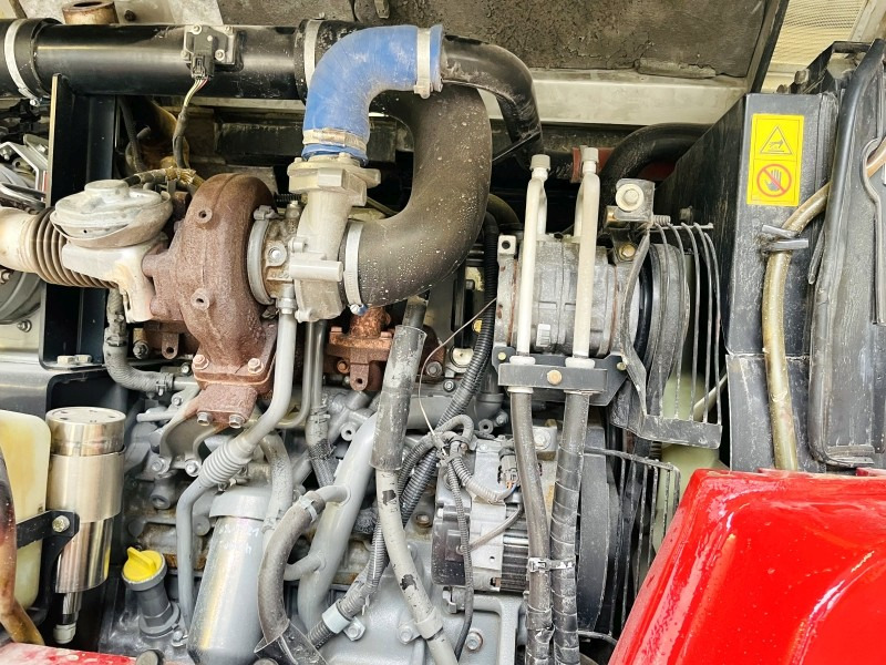 Bager točkaš Takeuchi TB295W (3724): slika 8