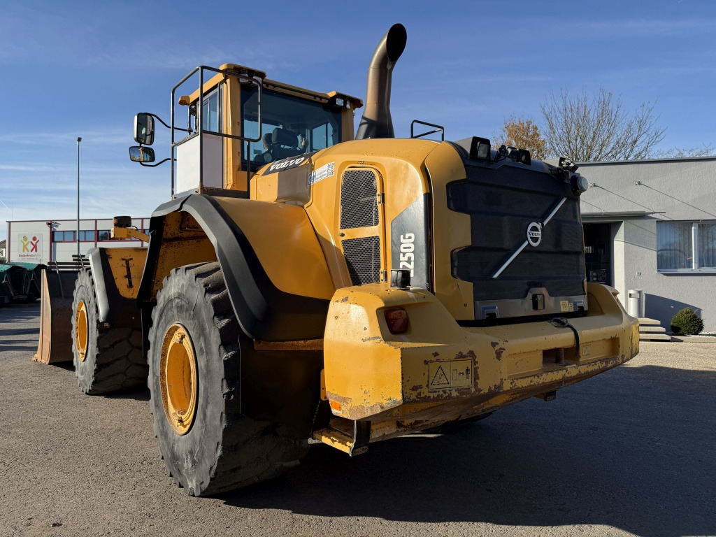 Volvo L 250 G (111749) - Utovarivač točkaš: slika 4 Volvo L 250 G (111749) - Utovarivač točkaš: slika 4