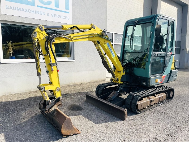 Yanmar B25V (3699) - Mini bager: slika 4 Yanmar B25V (3699) - Mini bager: slika 4