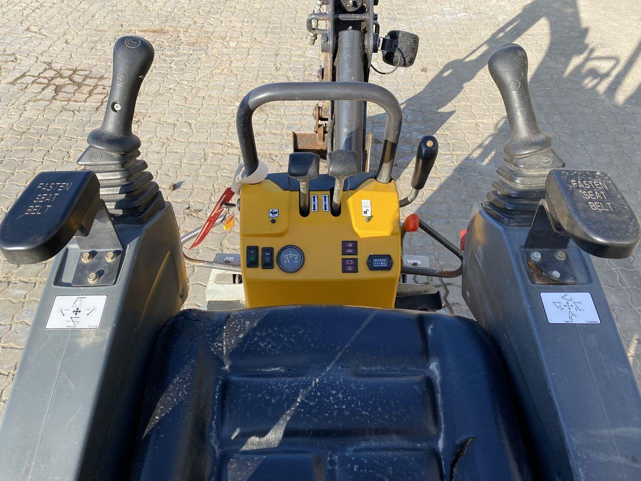 Bobcat E10 - Mini bager: slika 3 Bobcat E10 - Mini bager: slika 3