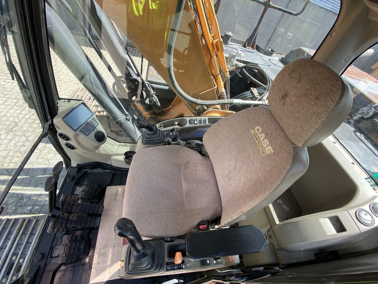 Case CX210C - Bager guseničar: slika 3 Case CX210C - Bager guseničar: slika 3