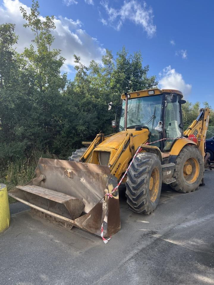 JCB 4CX - Bager utovarivač: slika 1 JCB 4CX - Bager utovarivač: slika 1