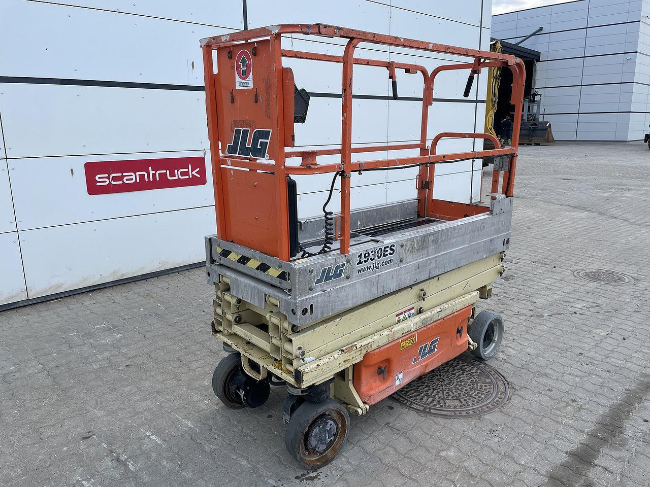 JLG 1930ES - Zglobna platforma: slika 1 JLG 1930ES - Zglobna platforma: slika 1